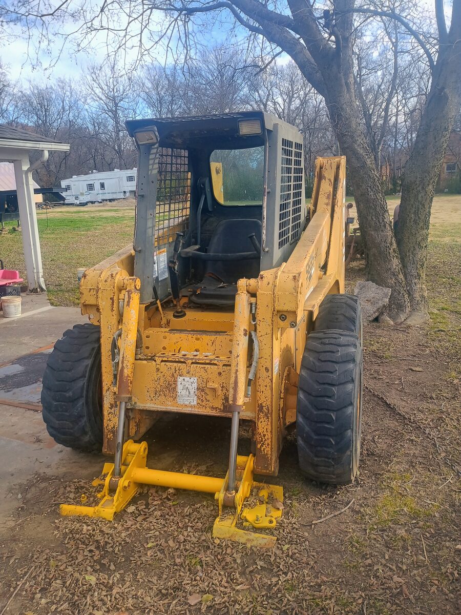 Parked at home with pallet forks, ready for the next chapter
